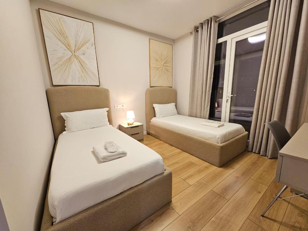 Miku Apartment-Modern 2Bedroom In Prime Location Tirana Exteriér fotografie